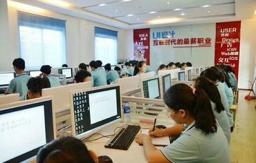 学电子商务专业用电脑吗