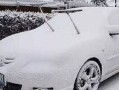 汽车前风挡雪挡罩商务车（前挡风的雪怎么清理）